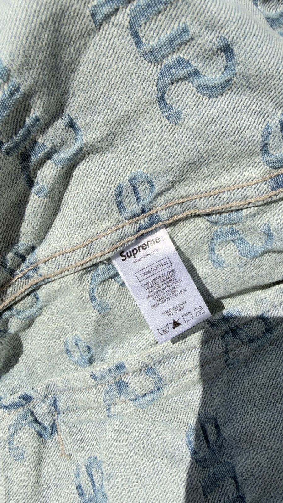 Supreme Supreme Frayed Logos Denim Trucker Jacket Size US S / EU 44-46 / 1 - 10 Thumbnail