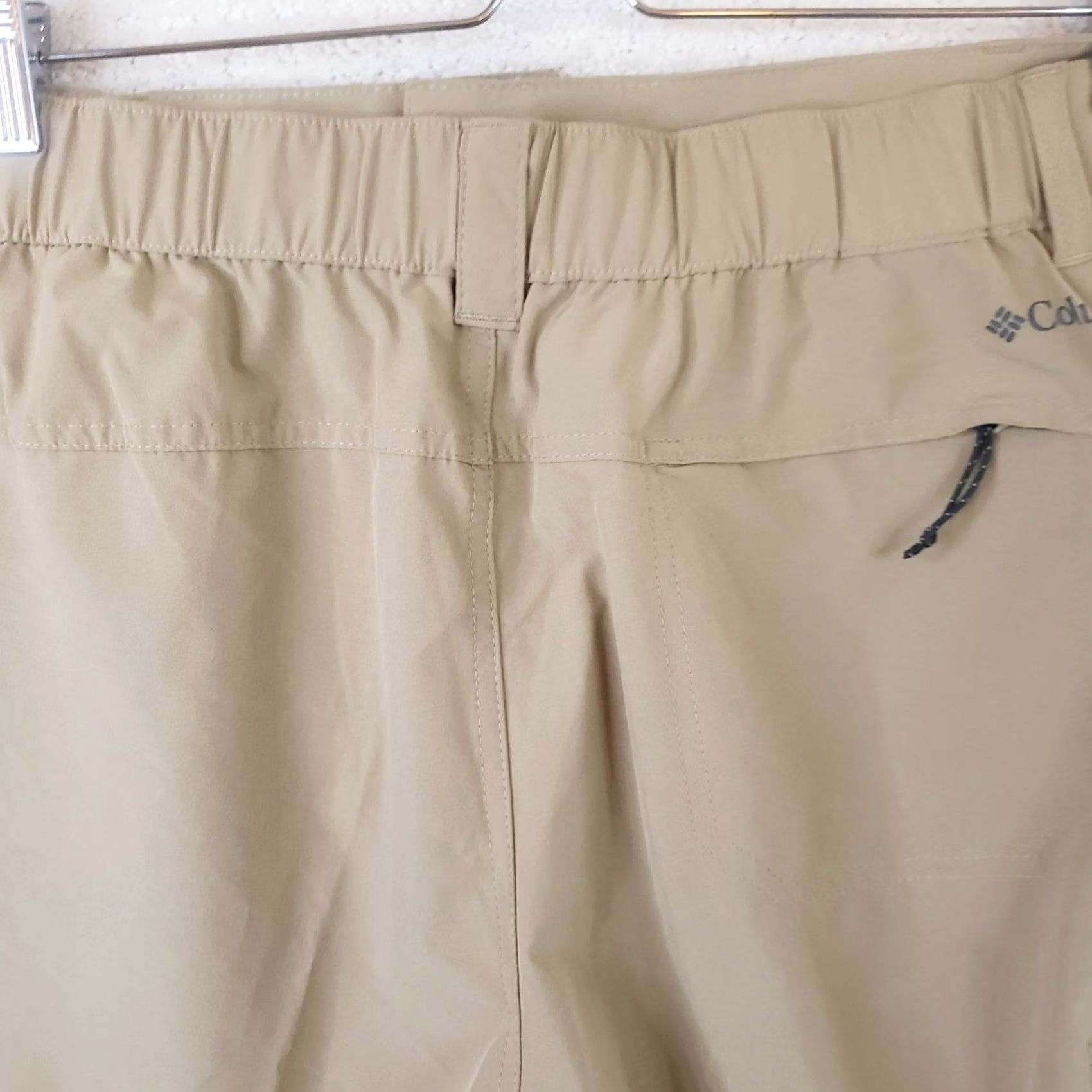 Vintage Columbia Shorts Mens 38 Tan Beige 10 Inseam Quick Dry Fishing Stretch Pockets Moisture Wicking Regular Fit Casual Activewear Summer Fall Spring (Mens) Size US 38 / EU 54 - 7 Thumbnail