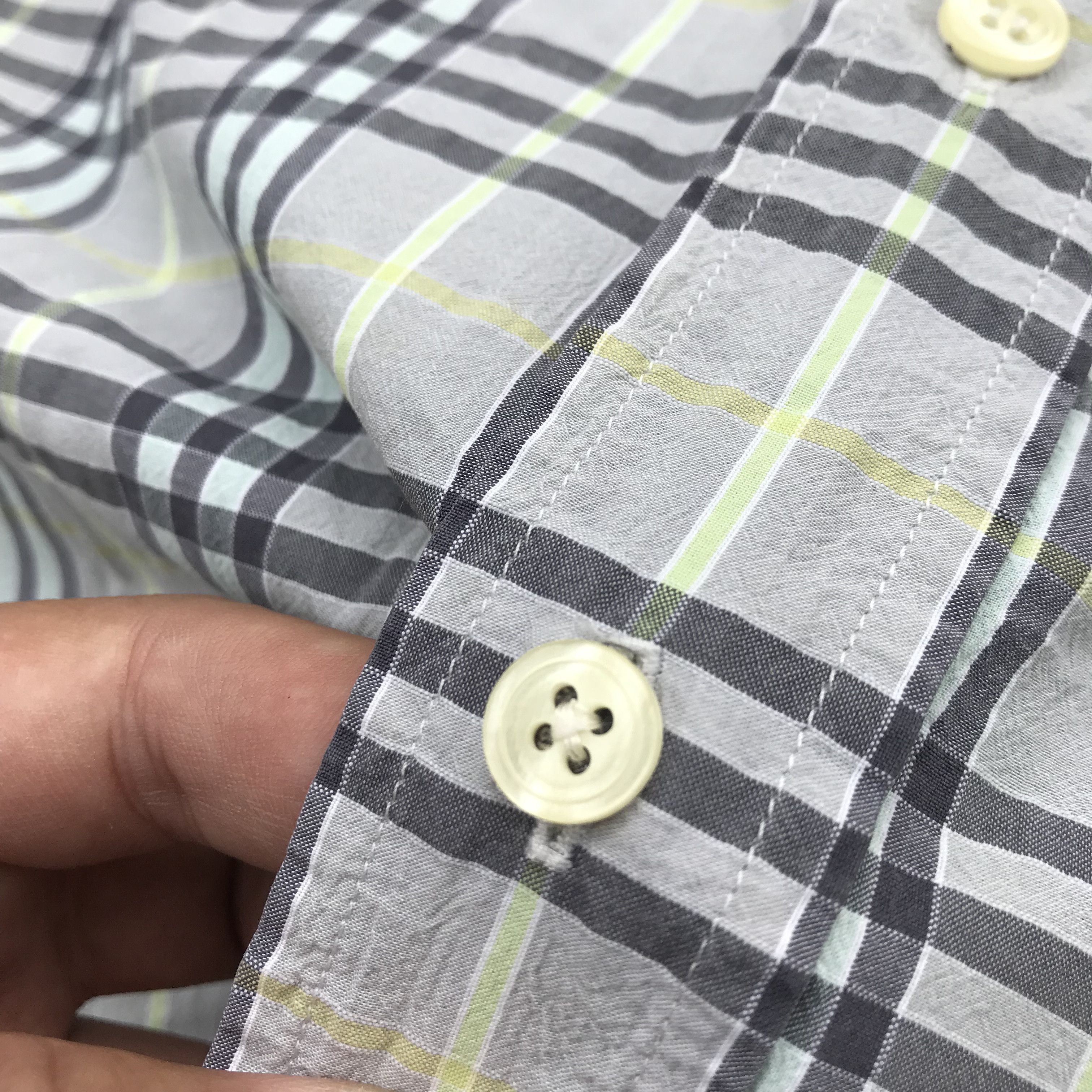 Burberry Burberry of london Nova check Shirt Iconic Burberrys tartan Size US L / EU 52-54 / 3 - 3 Thumbnail