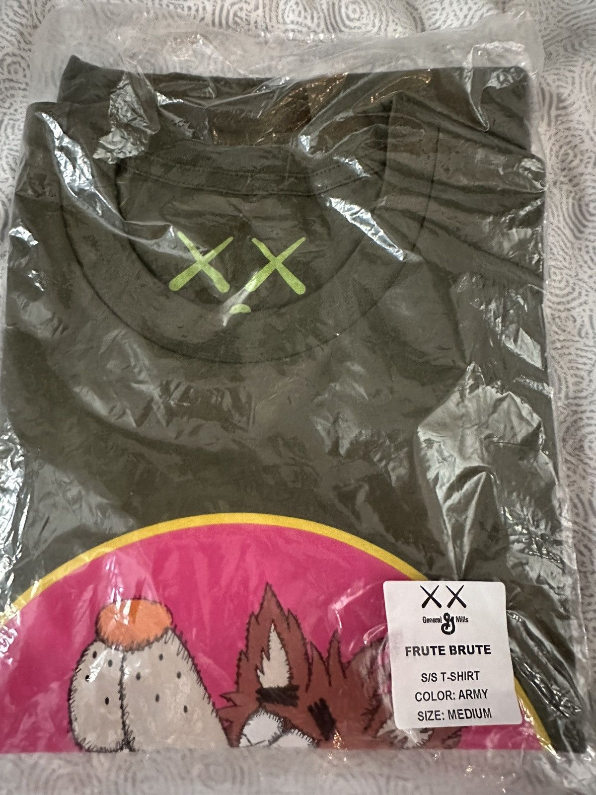 Kaws Kaws x Monsters Frute Brute T-shirt Olive Size US M / EU 48-50 / 2 - 1 Thumbnail