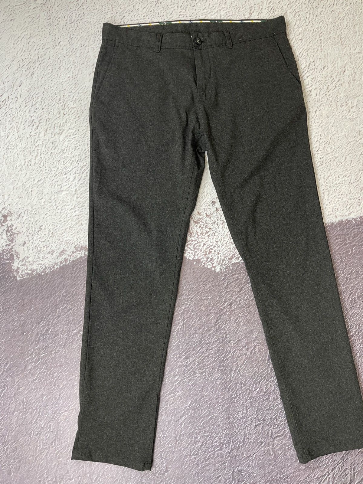 Zara Zara Man grey stretch cropped casual pants Size US 32 / EU 48 - 4 Thumbnail