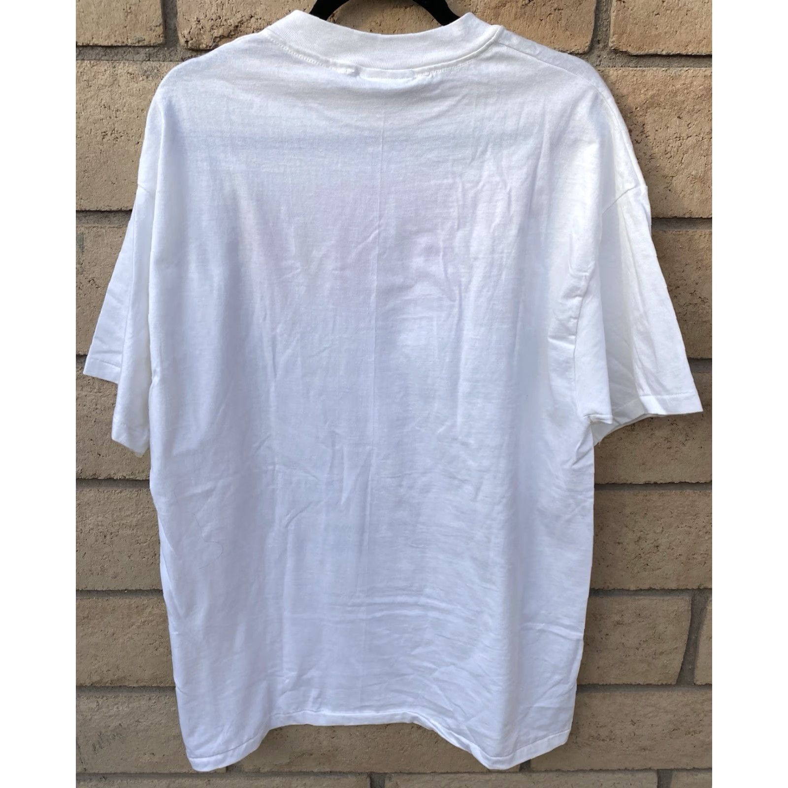 DKNY VINTAGE DKNY T-Shirt Unisex Adults White Red One Size T-Shirt Logo Graphic Print USA 90s Y2K Shirt Size US M / EU 48-50 / 2 - 6 Thumbnail