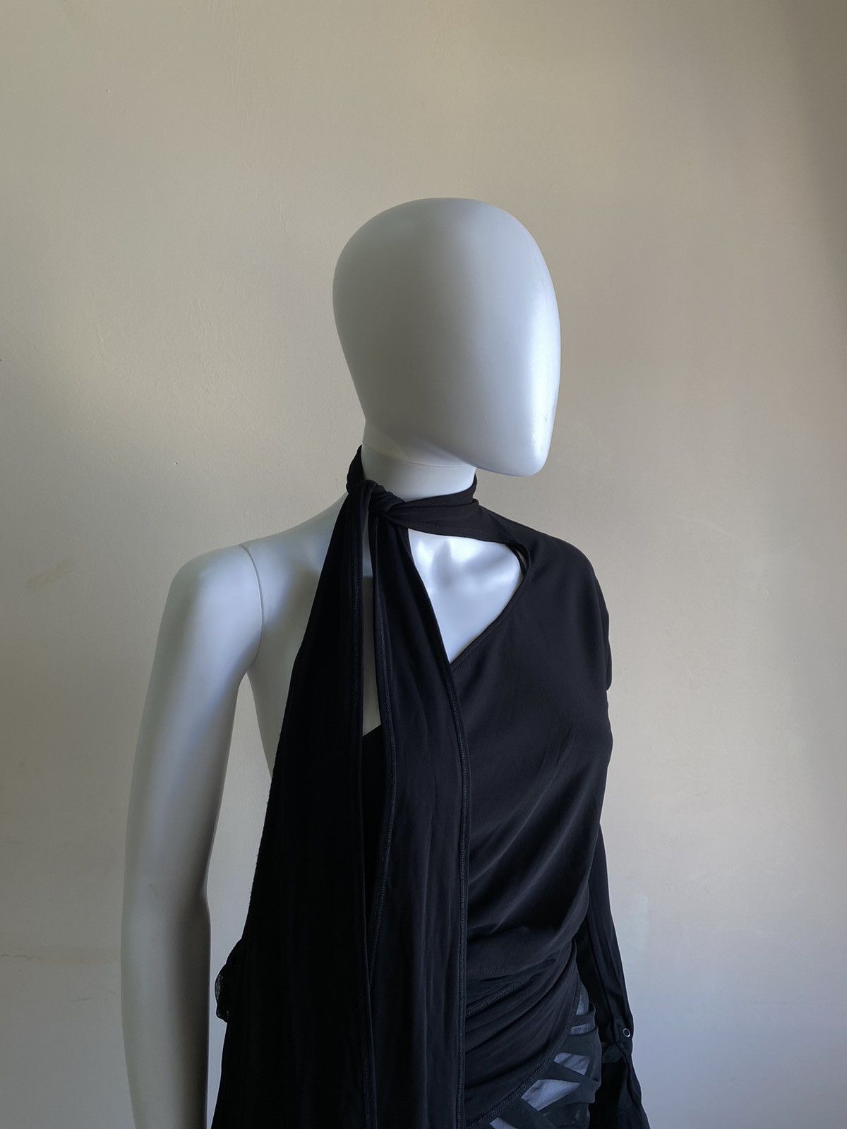 H&M × Mugler Mugler x H&M Knot-detail One-shoulder Black Dress Size XXL Size XXL / US 16-18 / IT 52-54 - 4 Thumbnail