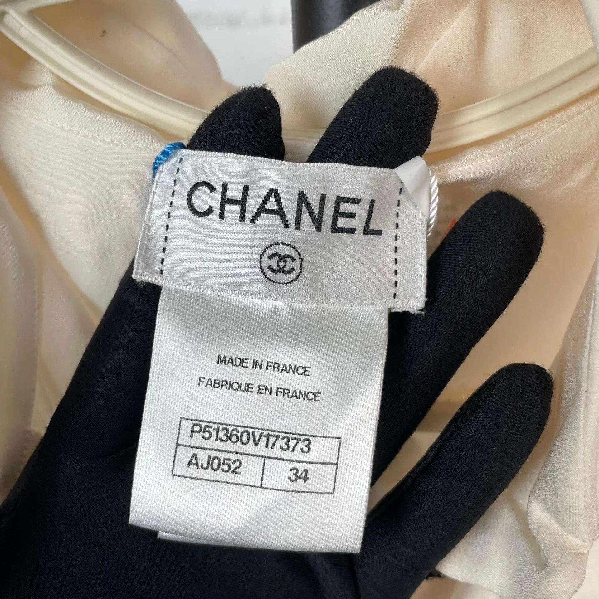 Chanel Chanel White Silk Sleeveless Top 34 Size XS / US 0-2 / IT 36-38 - 3 Thumbnail