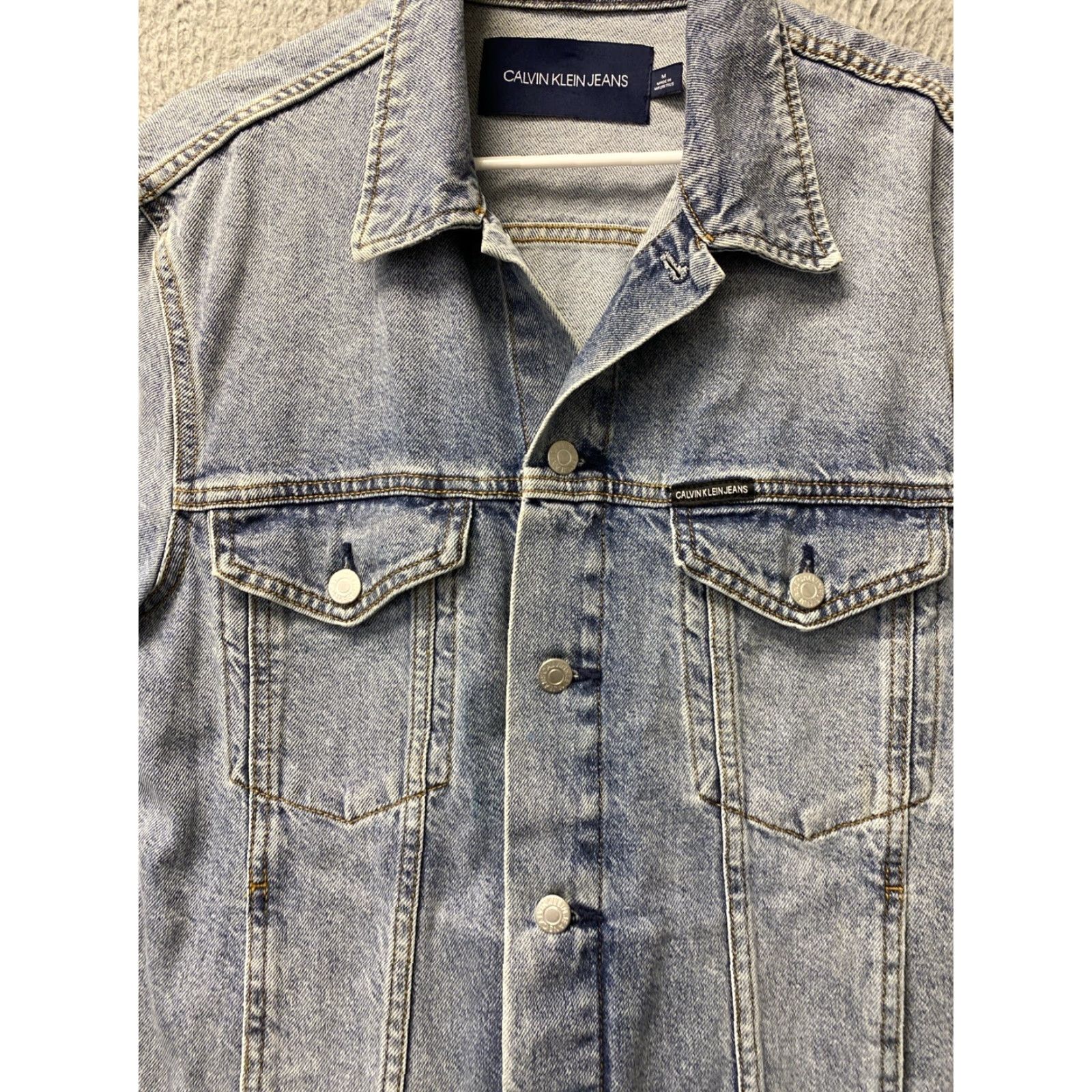 Calvin Klein VINTAGE Calvin Klein Denim Jacket Trucker Light Wash Blue Adult Medium Mens Retro Style Jean Coat Size US 31 - 2 Thumbnail