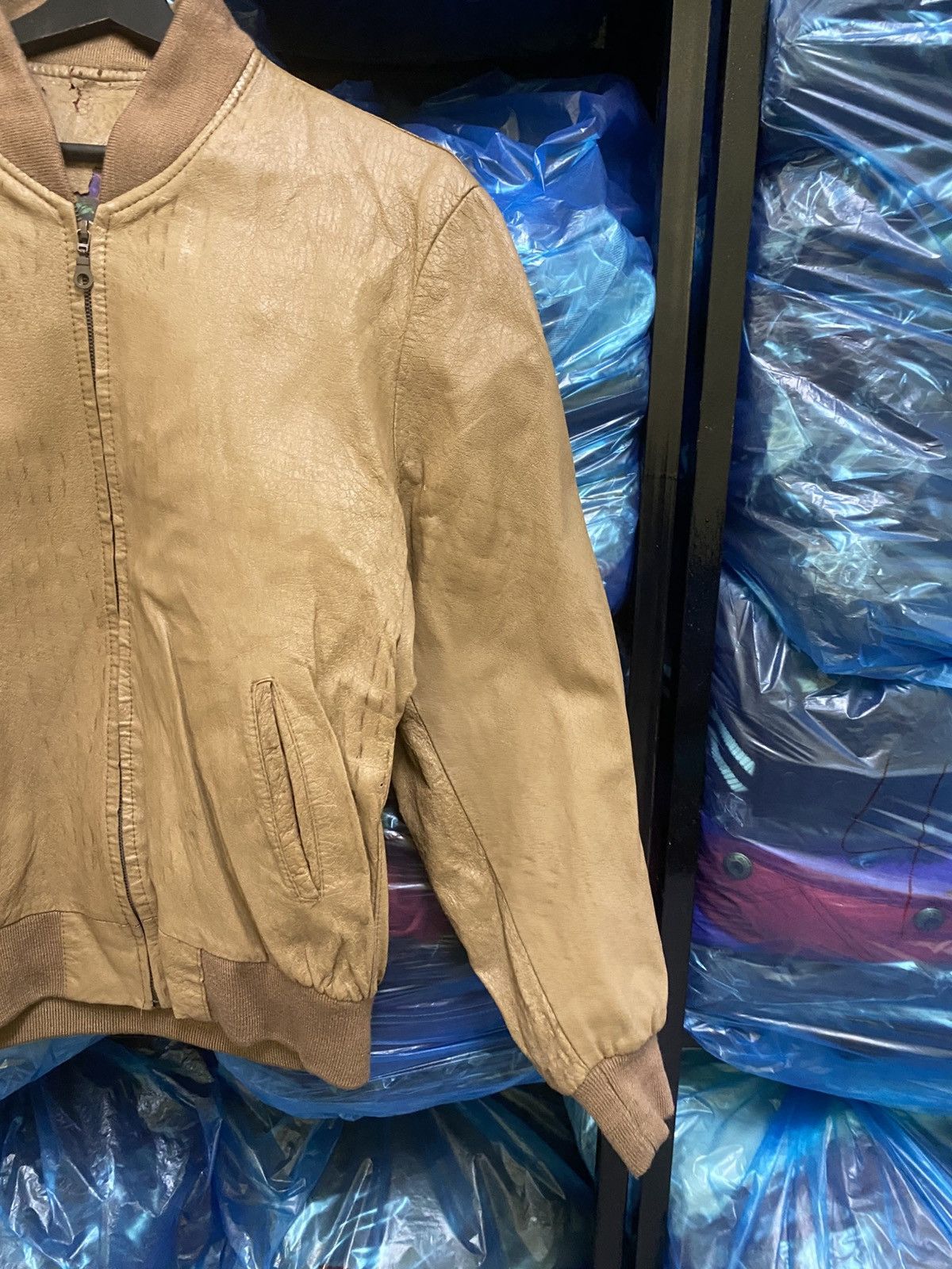 Other Vintage Light Brown Leather Bomber Jacket Abstract Inner Size US M / EU 48-50 / 2 - 4 Thumbnail