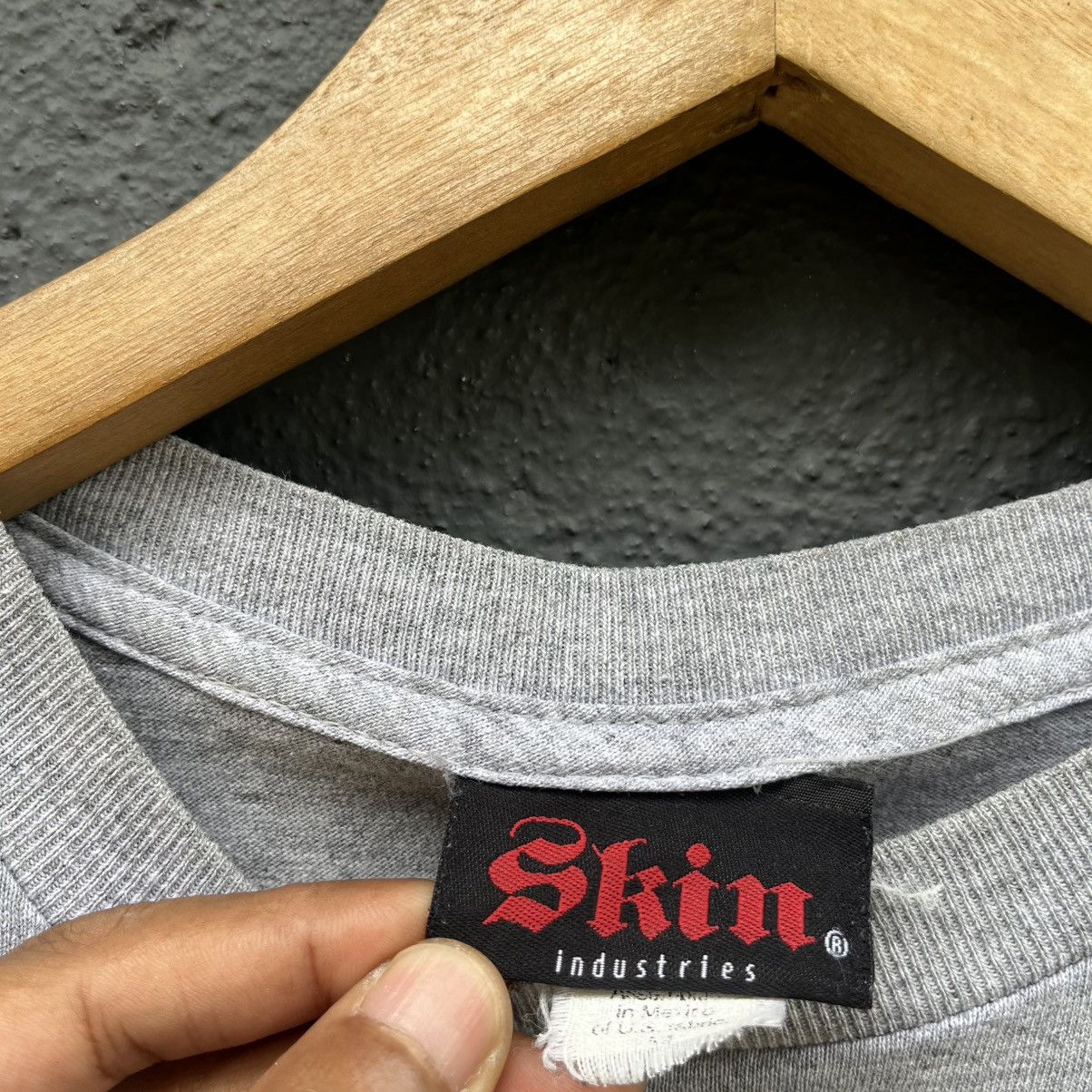 Hook-Ups Thrashed Vintage Skin Industries Skateboard Brand Tee Size US M / EU 48-50 / 2 - 10 Thumbnail