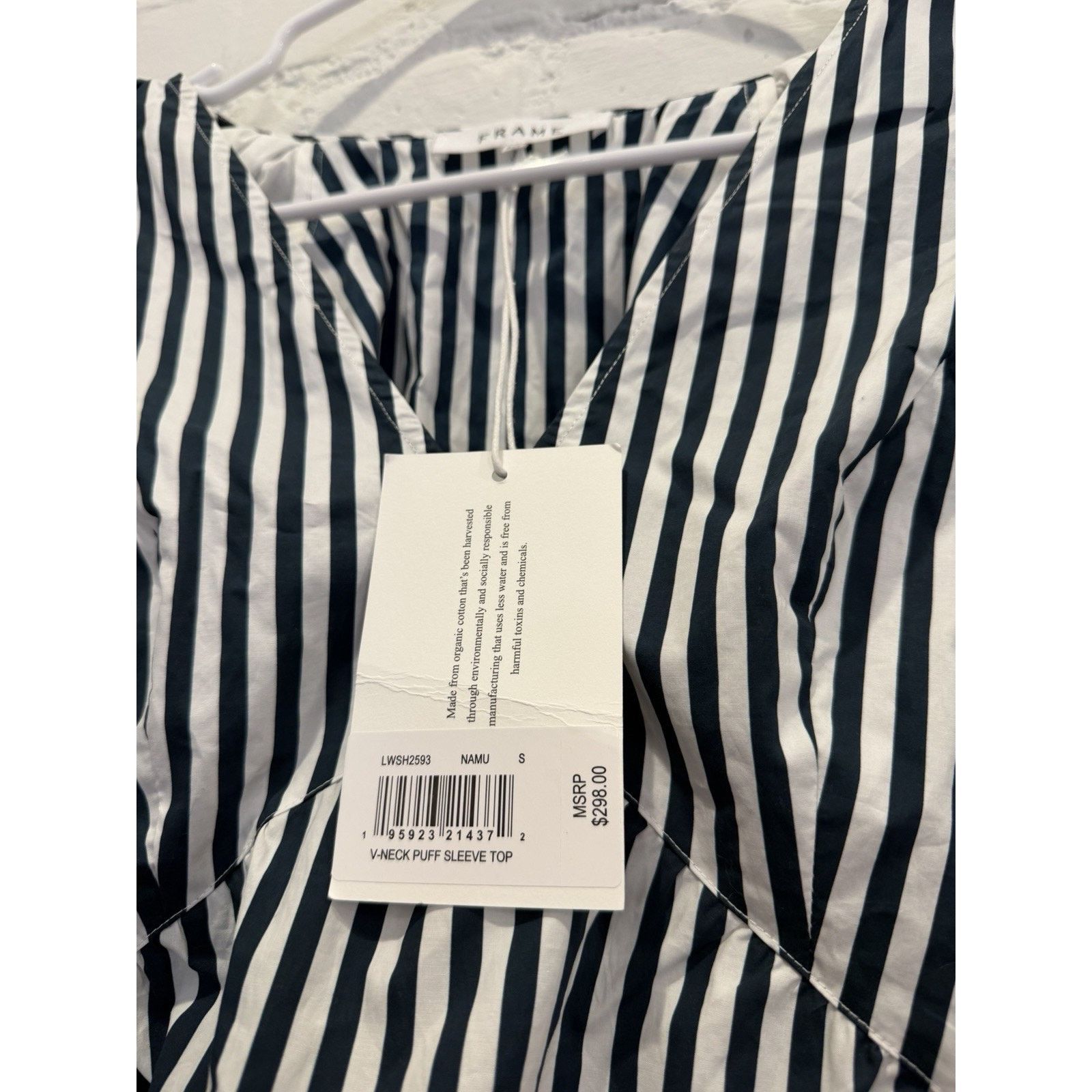 Frame Frame Denim Puff Sleeve VNeck Navy Striped Blouse Size S Size S / US 4 / IT 40 - 4 Thumbnail