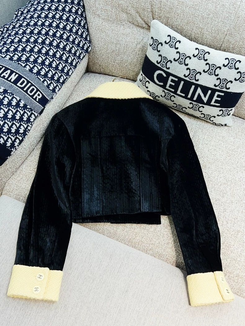 Chanel Chanel 22B Autumn and Winter Preview Series Black Yellow E Size XS / US 0-2 / IT 36-38 - 3 Thumbnail