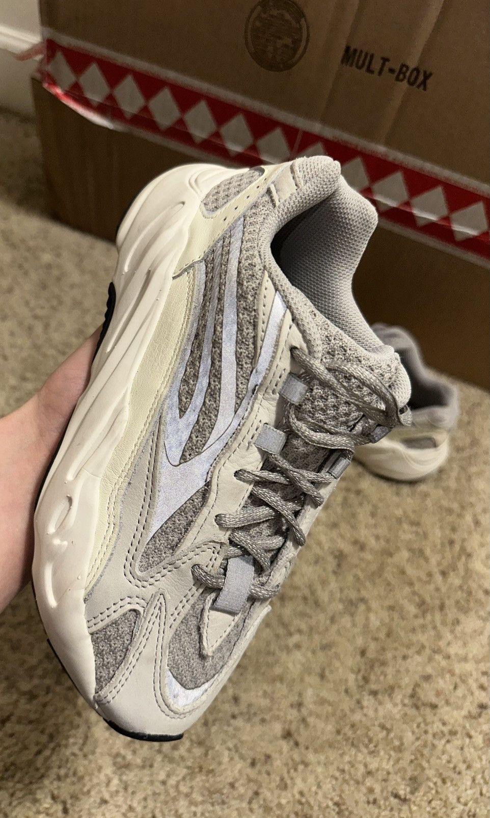 Yeezy YEEZY 700 V2 STATIC MENS 4 GENTLY USED Size US 5.5 / IT 35.5 - 9 Thumbnail