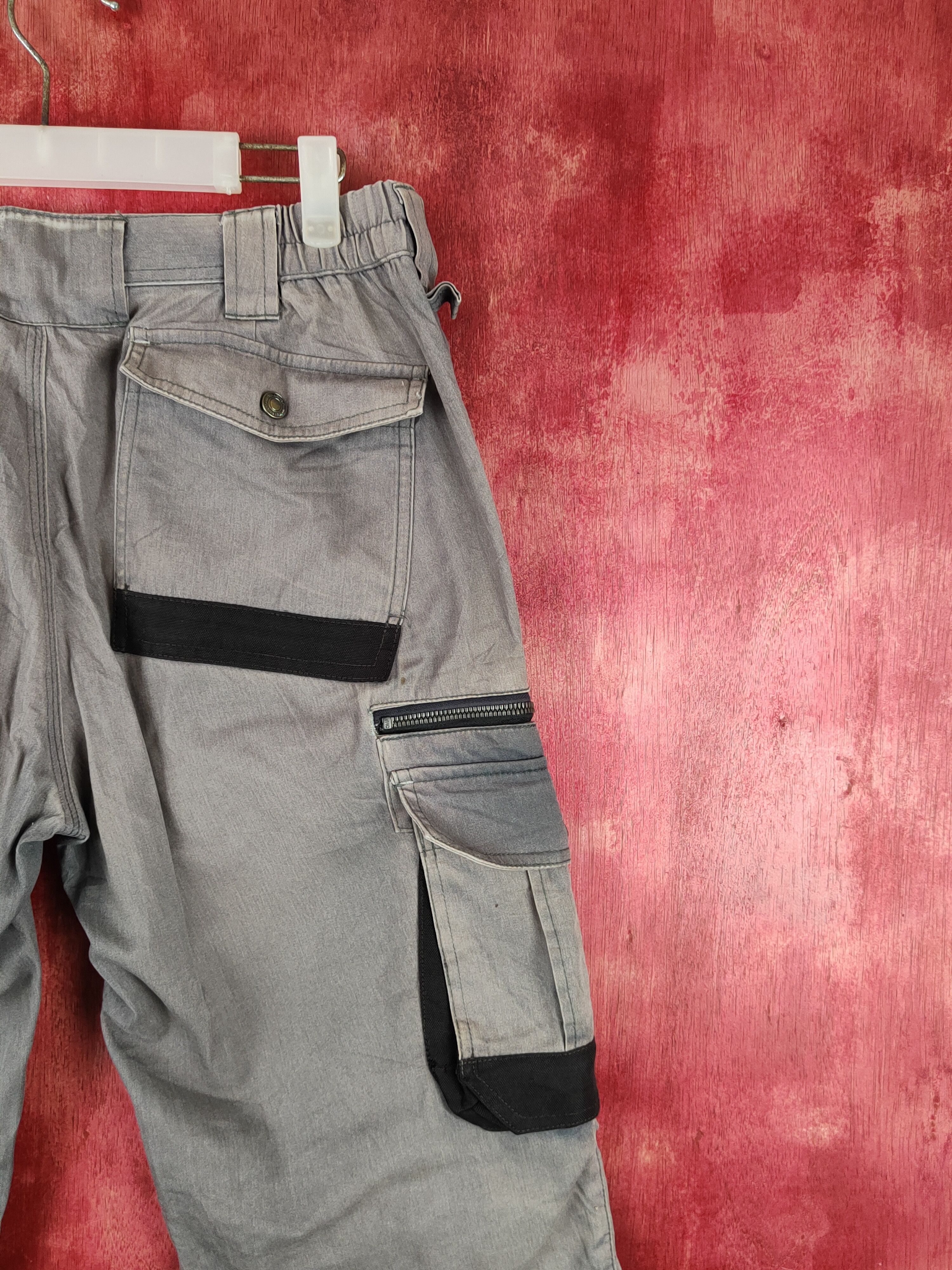 Japanese Brand Hard Wearing Gray Faded Multipocket Cargo Pants #S1793 Size US 31 - 11 Thumbnail