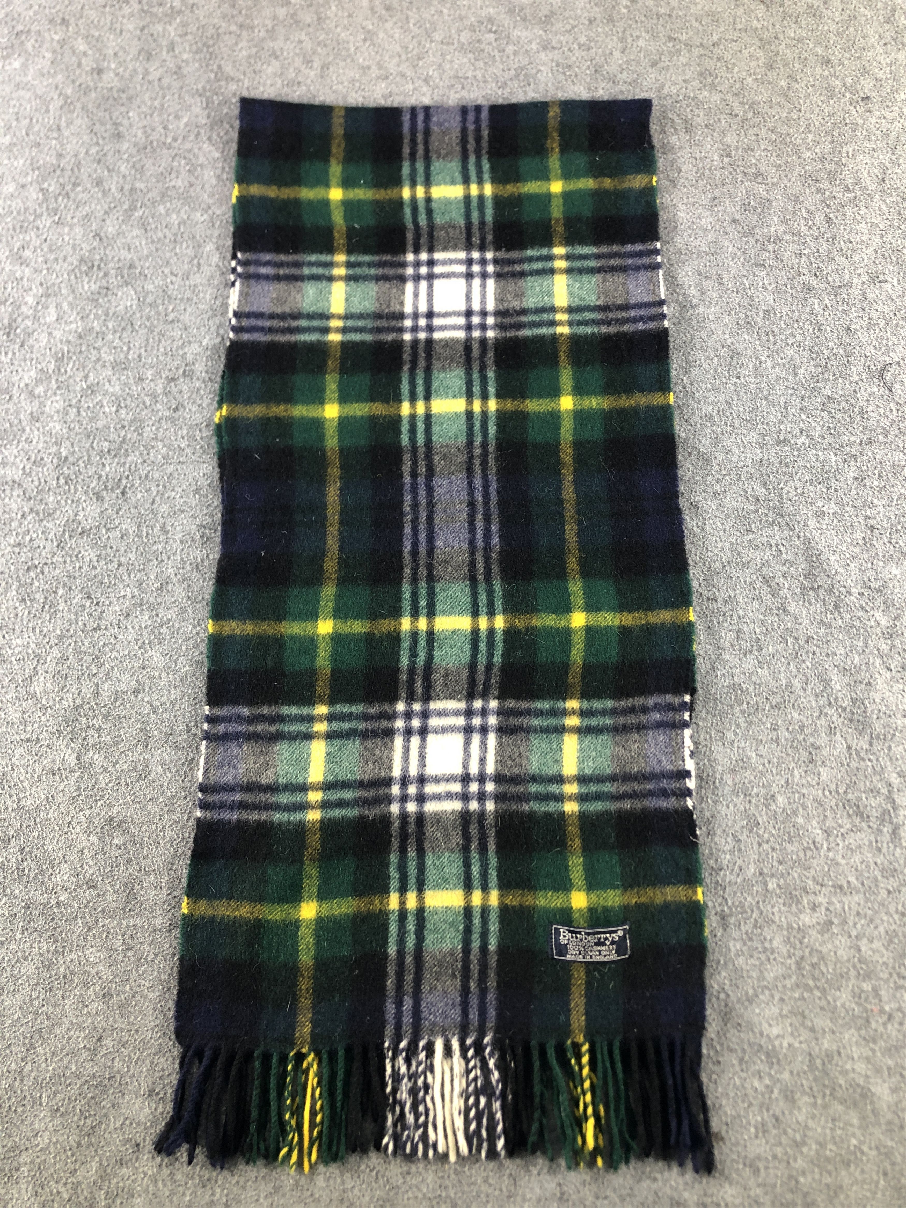 Burberry Burberry Cashmere Scarf / Muffler / Neckwear P899 Size ONE SIZE - 2 Thumbnail