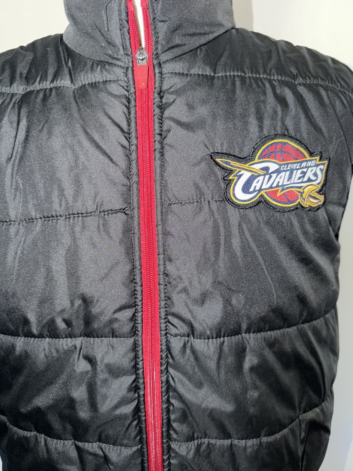 NBA Cleveland Cavaliers Black NBA Full Zip Puffer Vest Size L Size US L / EU 52-54 / 3 - 2 Thumbnail
