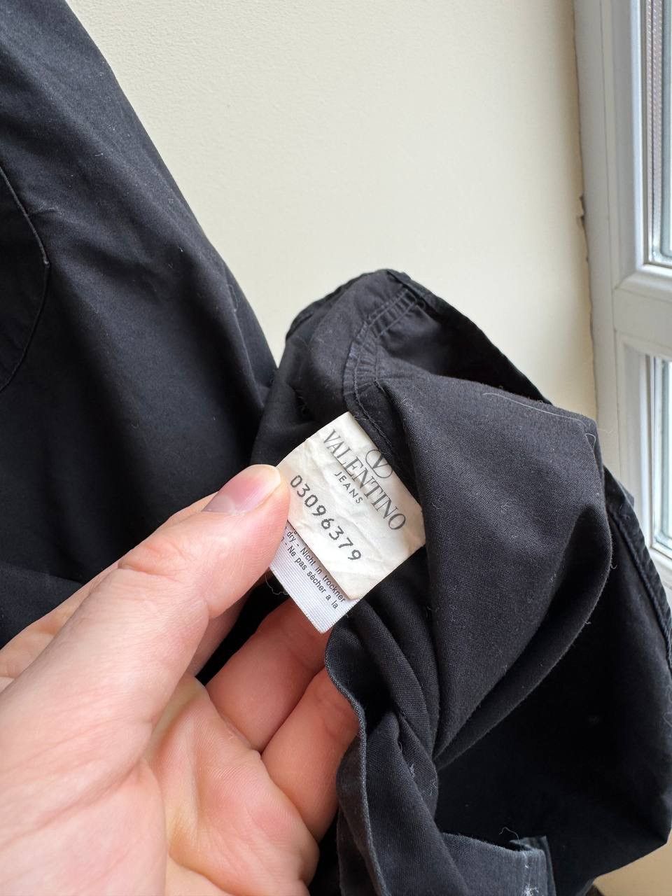 Valentino × Vintage Valentino shirt vintage 90s men’s M L black polo button Size US L / EU 52-54 / 3 - 6 Thumbnail