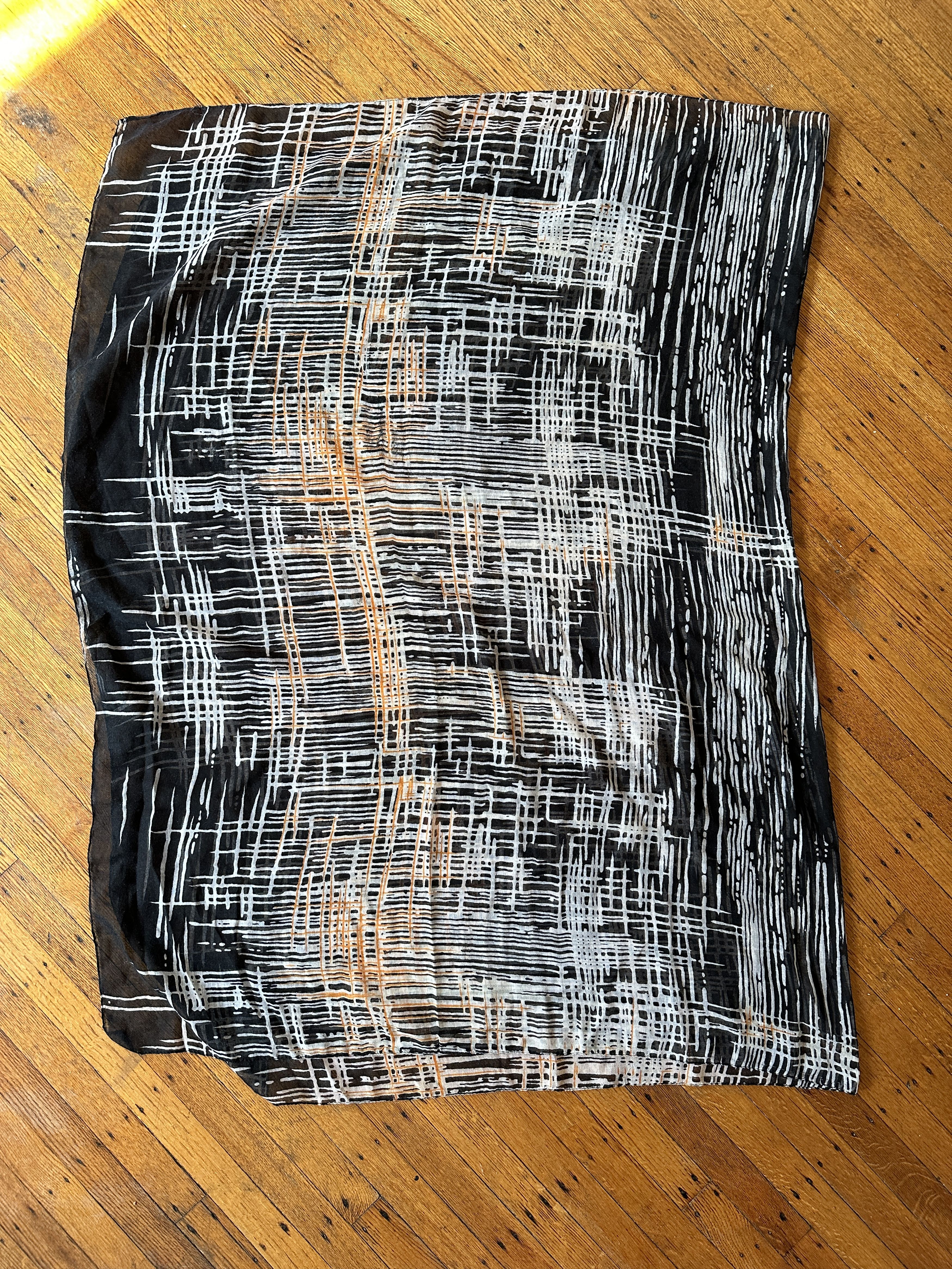 Karmaloop Beautiful patterned scarf/wrap - 74" x 50" 100% polyester Size ONE SIZE - 3 Thumbnail