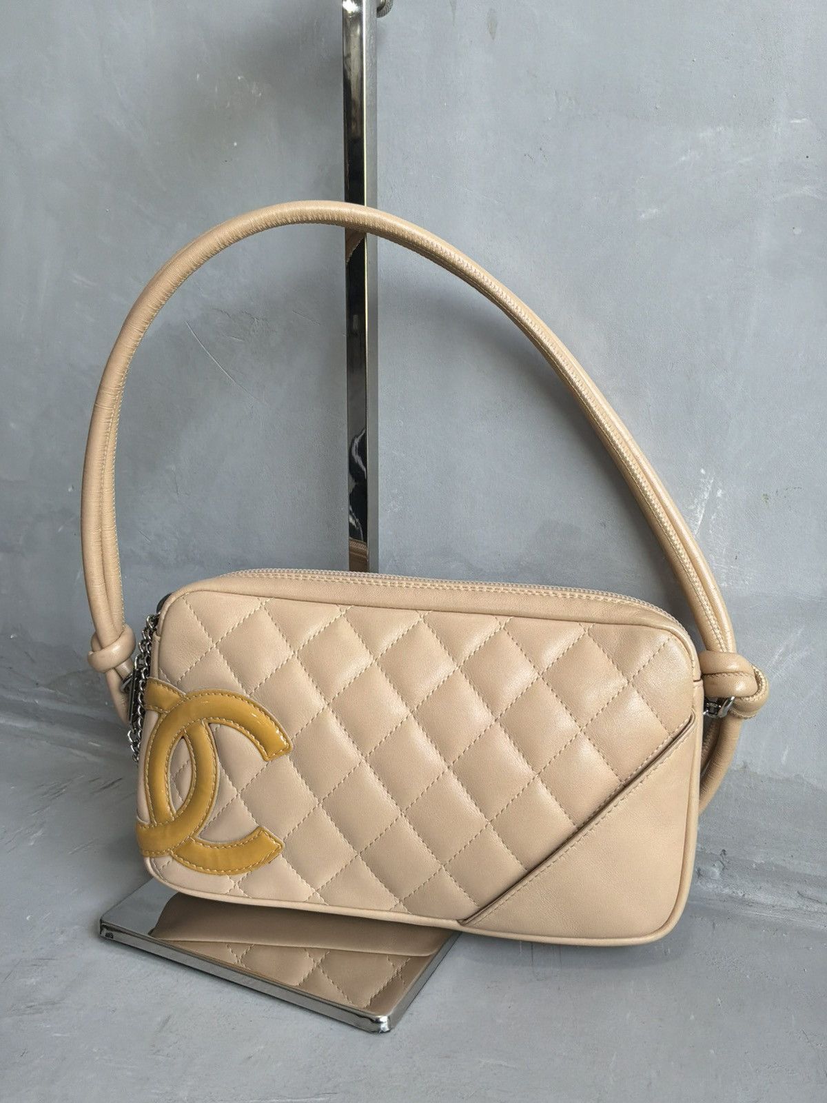 Chanel Chanel - Beige Ligne Cambon Pochette Size ONE SIZE - 1 Thumbnail