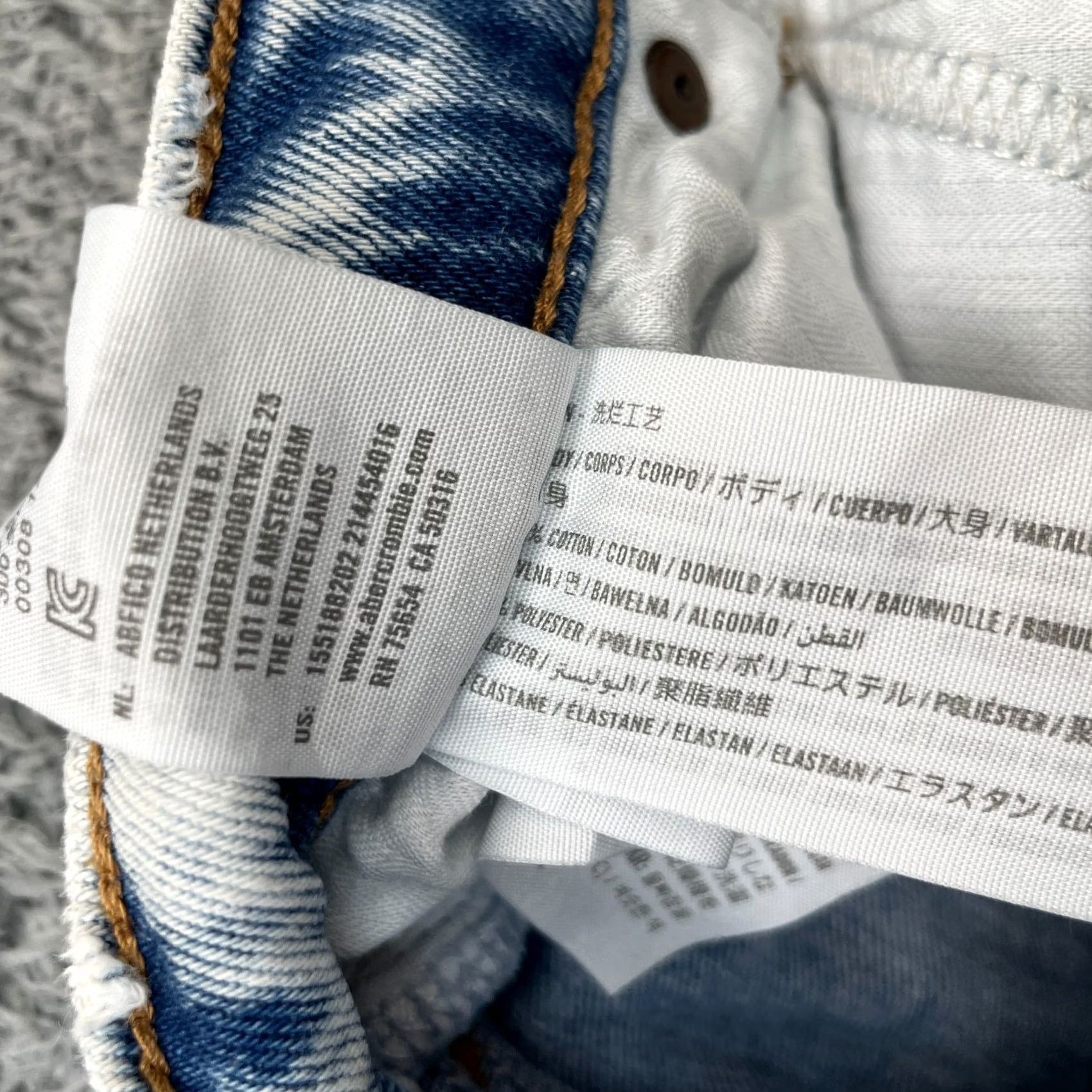 Abercrombie & Fitch Abercrombie & Fitch Jeans Womens 24 Blue The Boyfriend Mid Rise Distressed City 5-Pocket Womens Jeans Size 42" / US 20 - 4 Thumbnail