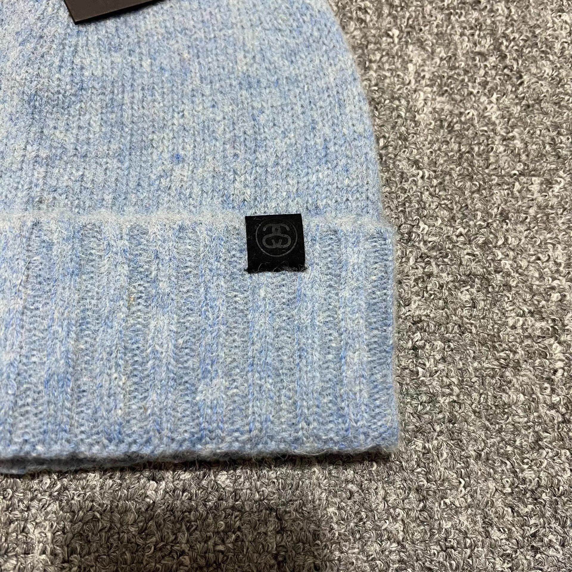 Stussy Stussy solid color classic knit beanie Q7 Size ONE SIZE - 8 Thumbnail