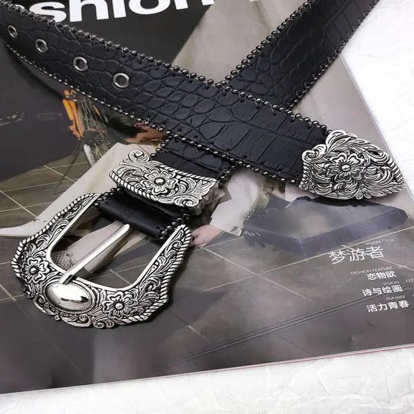 Vintage Black Crocodile Pattern Belt with Decorative Silver Buckle Size ONE SIZE - 5 Thumbnail