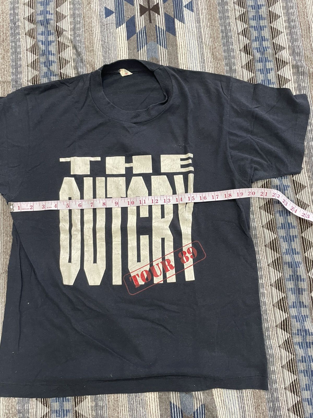 Vintage Vintage 80s The Outcry tour 89 band t shirt Size US L / EU 52-54 / 3 - 9 Thumbnail