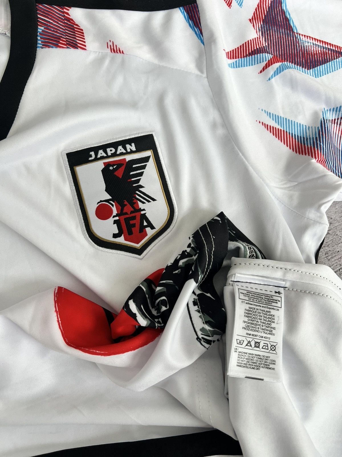 Anime Adidas Japan Black Big Logo Soccer Jersey Size US M / EU 48-50 / 2 - 11 Thumbnail