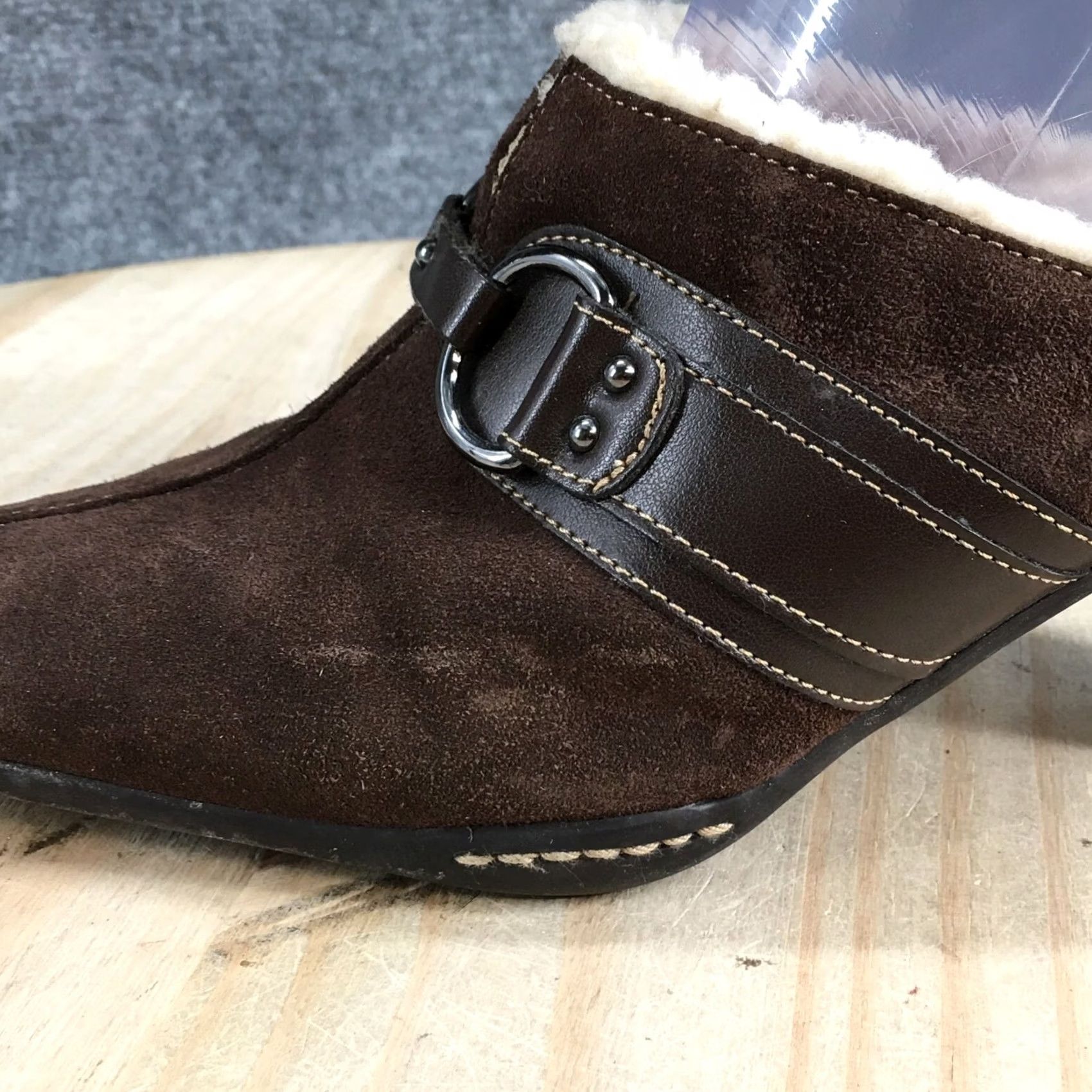 Vintage Aerosoles Sandals Womens 7.5 M Cinch Of Salt Slip On Lined Mules Brown Suede Size US 8 / IT 38 - 3 Thumbnail