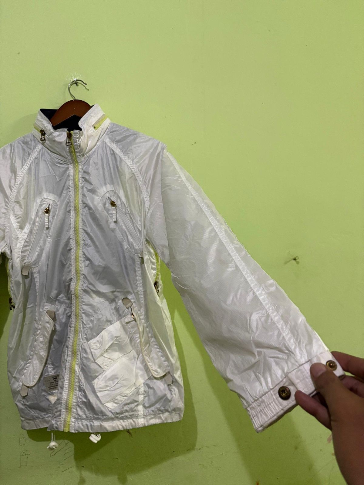 Diesel × Diesel Black Gold VTG Diesel Windbreaker Jacket Design Multi Pocket Design Size US S / EU 44-46 / 1 - 3 Thumbnail