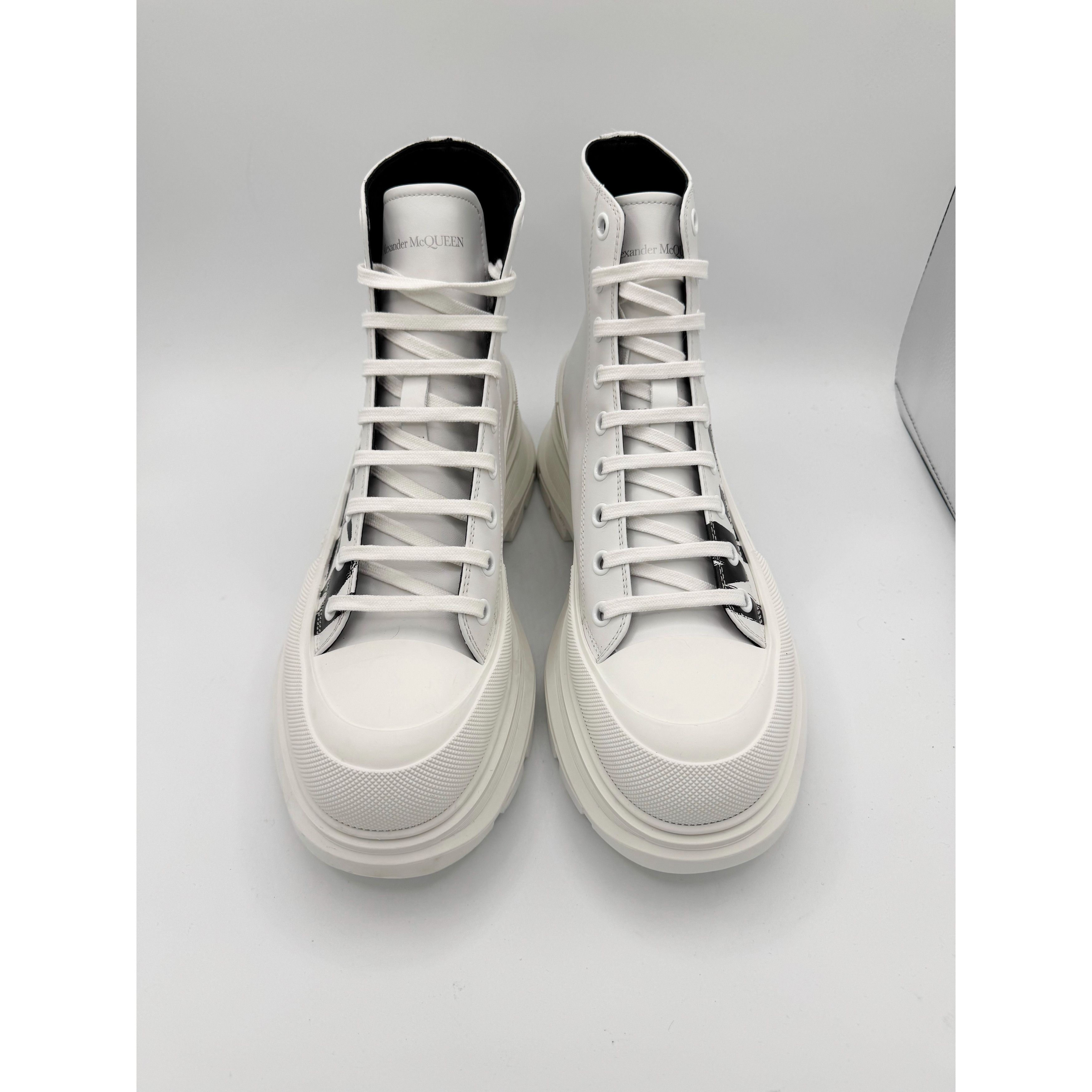Alexander McQueen Alexander McQueen Tread Slick Boot Graffiti Optic White Size US 11.5 / EU 44-45 - 6 Thumbnail
