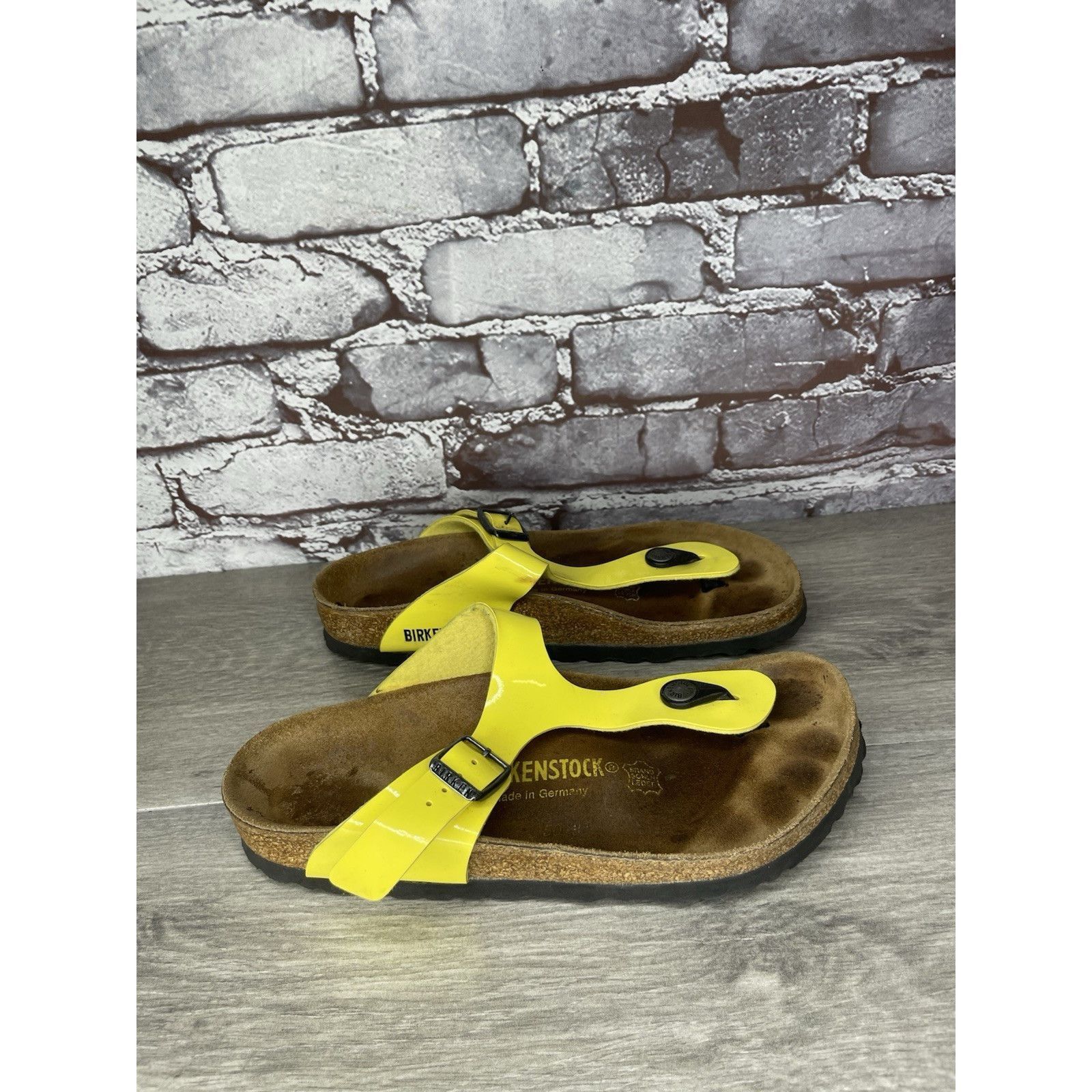 Birkenstock Birkenstock Gizeh Yellow Patent Leather Cork Slide Sandals W Size US 6.5 / IT 36.5 - 19 Thumbnail