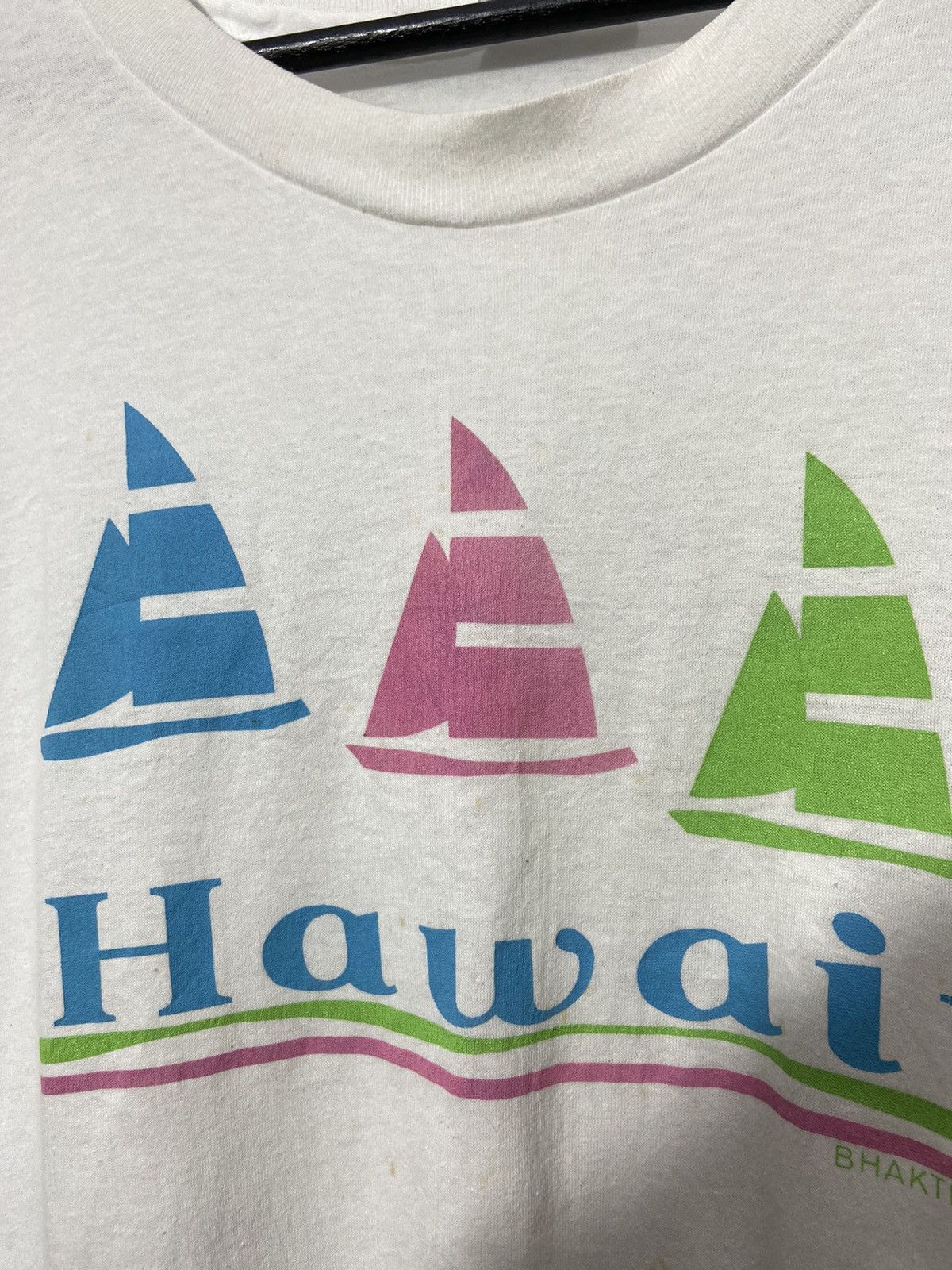 Hanes × Vintage Vintage Hawaii ©️Bhakti Plus Tshirt Size US M / EU 48-50 / 2 - 6 Thumbnail