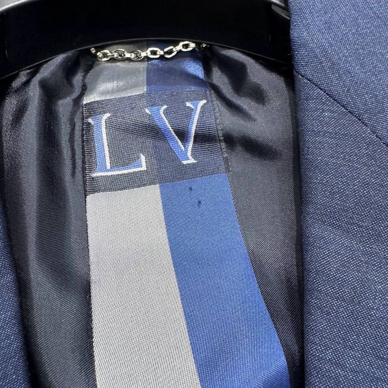 Louis Vuitton Louis Vuitton Blue wool blazer jacket Size US S / EU 44-46 / 1 - 5 Thumbnail