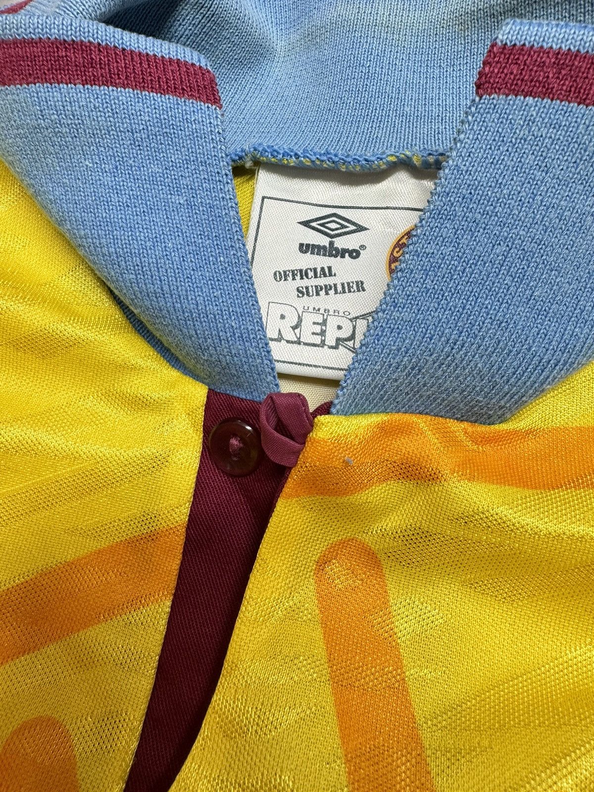Nike Aston Villa 91/93 vintage third away shirt Size US L / EU 52-54 / 3 - 6 Thumbnail
