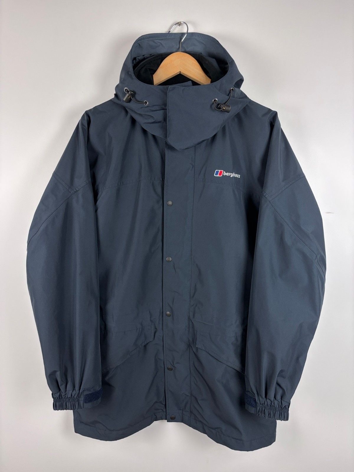 Berghaus Vintage Berghaus Gore-Tex Outdoor Waterproof Jacket Size M Size US M / EU 48-50 / 2 - 1 Thumbnail