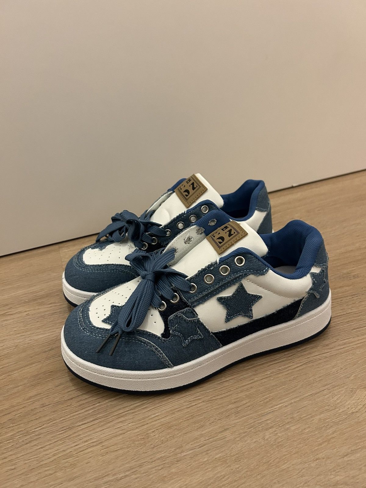 Other Streetwear Star Sneakers Size US 8 / IT 38 - 2 Thumbnail