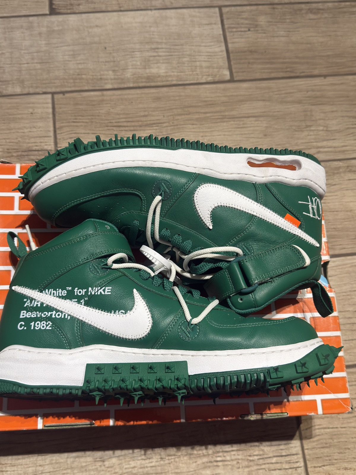 Nike × Off-White Nike Air Force 1 Mid (Off-White Pine Green) Size US 12 / EU 45 - 1 Thumbnail