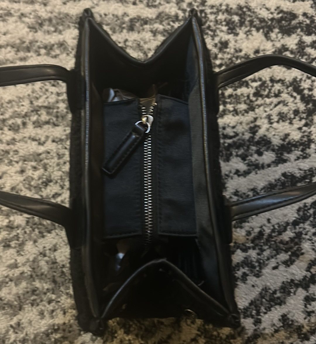 Kurt Geiger Kurt Geiger London Faux Shearling Surrey Tote Bag Black Size ONE SIZE - 5 Thumbnail
