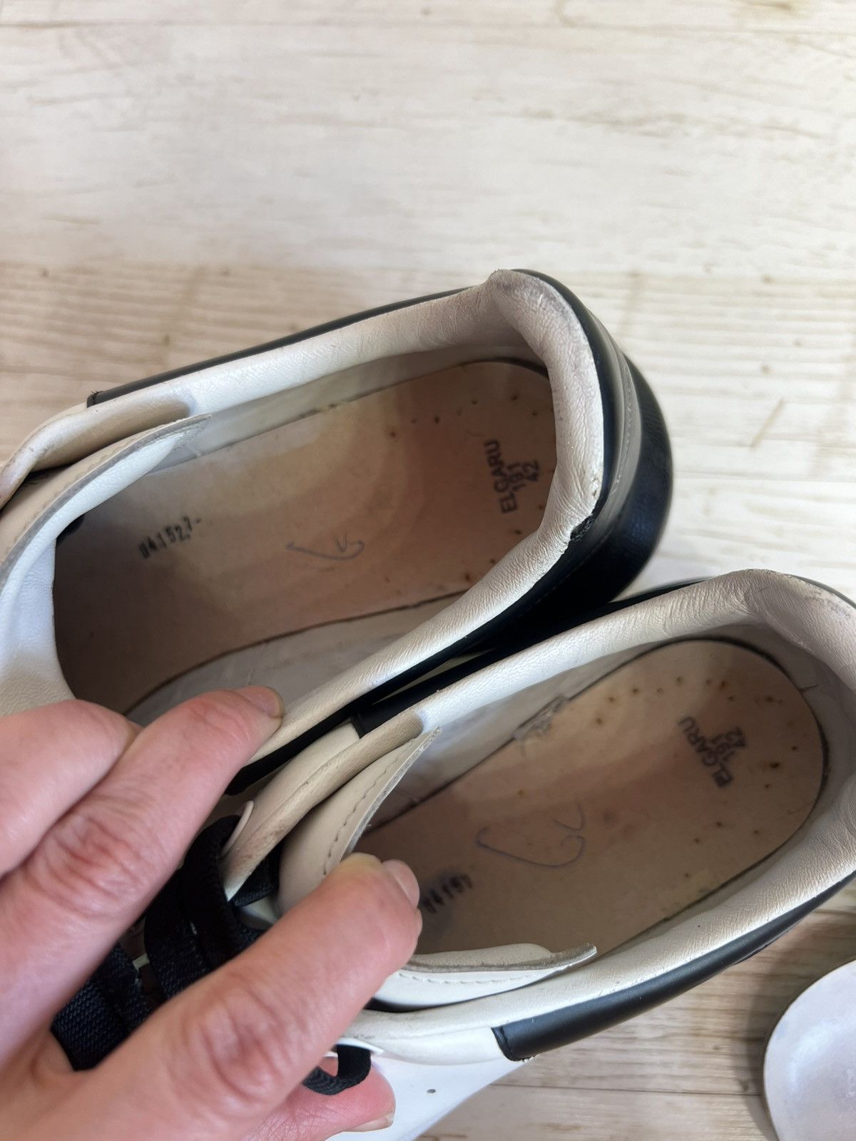 Alexander McQueen Alexander McQueen Oversized Leather Sneakers Size 42 Size US 9 / EU 42 - 17 Thumbnail