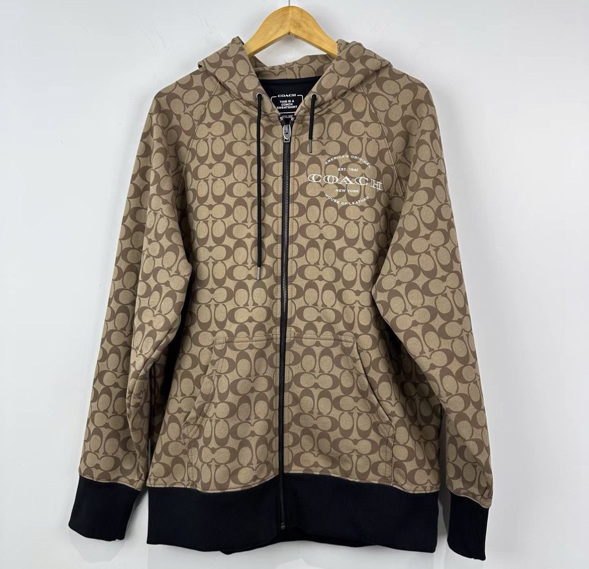 Coach Coach Monogram Full Print Zip Jacket J42 Size M / US 6-8 / IT 42-44 - 1 Thumbnail