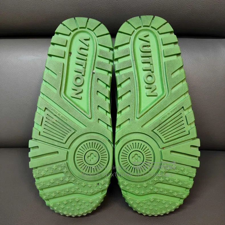 Louis Vuitton Louis Vuitton White and green small fat shoes Size US 7 / EU 40 - 4 Thumbnail