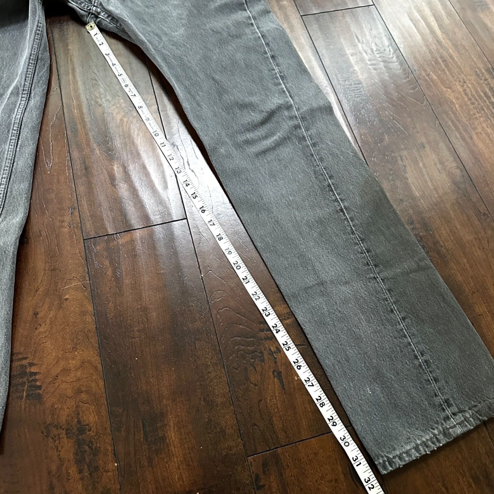Levi's VINTAGE Levi's 501 Jeans 33x34 Light Wash Grey 90s Straight Fit Mens Size US 33 - 5 Thumbnail