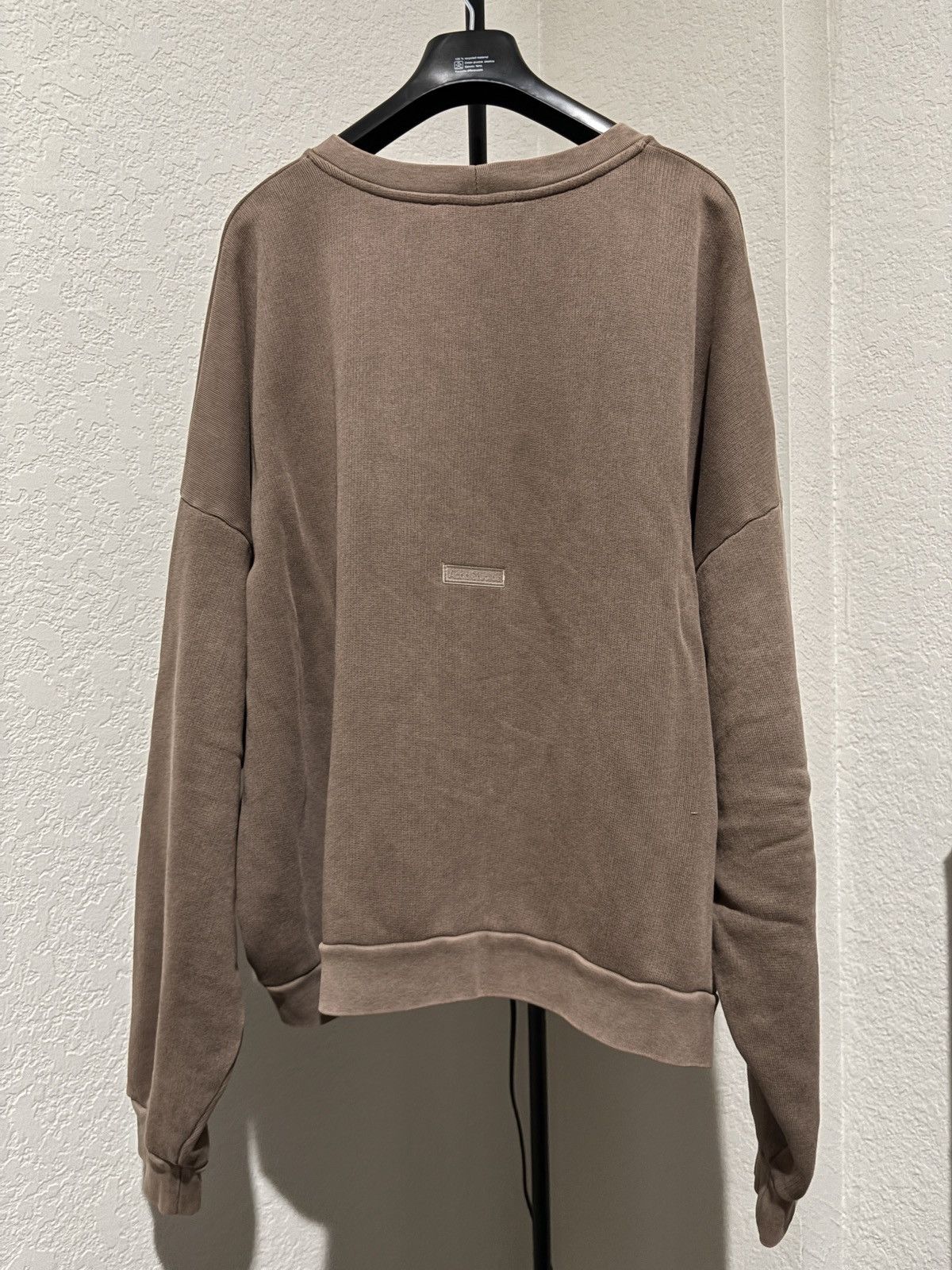 Acne Studios Acne Studios Brown Logo Patch Sweatshirt Crewneck Size US M / EU 48-50 / 2 - 2 Thumbnail