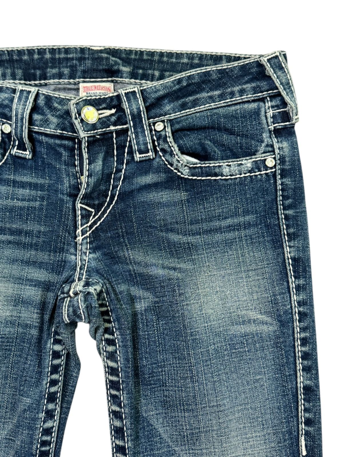 True Religion Flared TRUE RELIGION with White Stitching Low Rise jeans Size 28" / US 6 / IT 42 - 5 Thumbnail