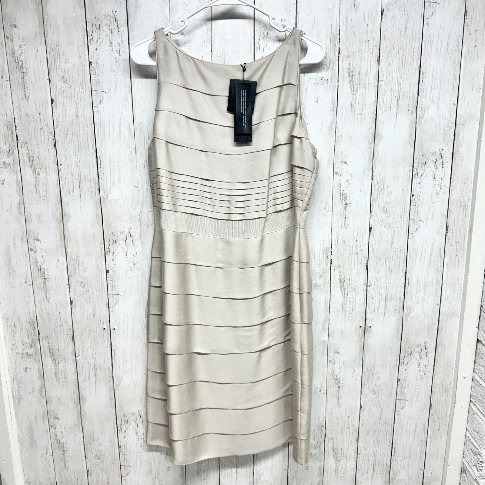Banana Republic Banana Republic Dress 12 Linen Beige White Stripe Sheath Size XL / US 12-14 / IT 48-50 - 1 Thumbnail