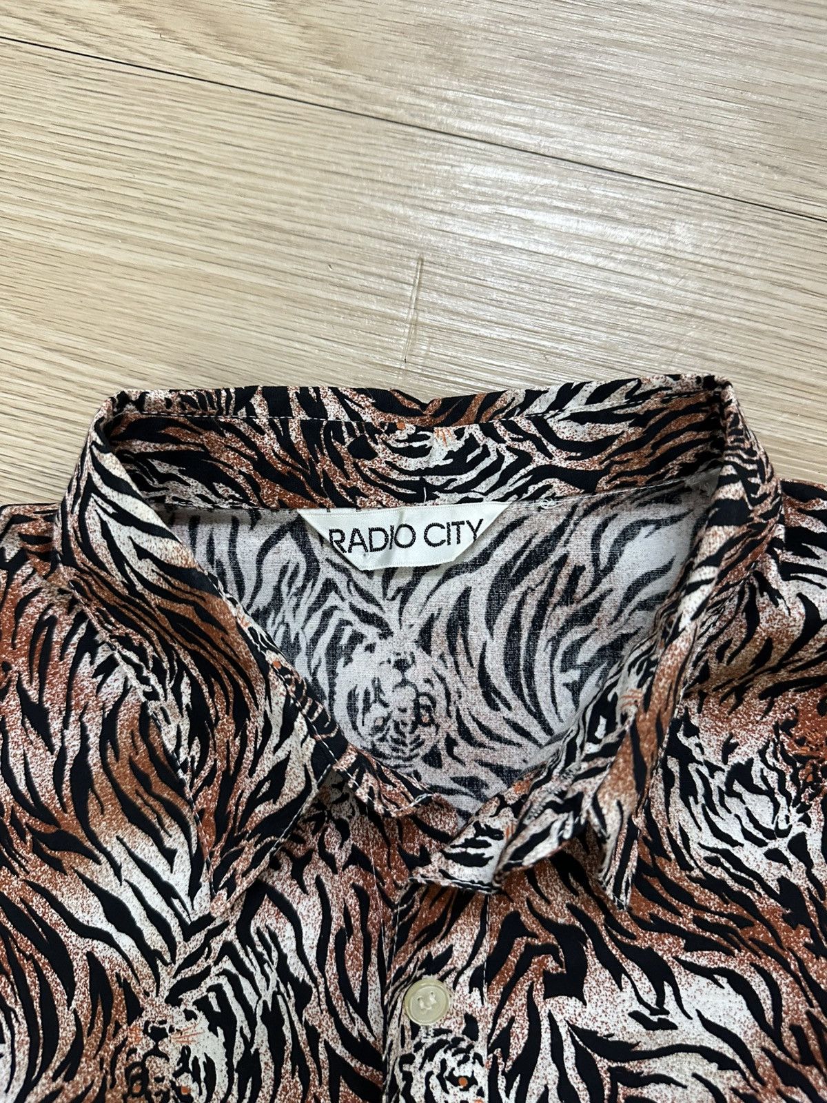 Beauty Beast × Japanese Brand × Wacko Maria Rare Beautiful Parody Wacko Maria Tiger Motive Shirt Size US L / EU 52-54 / 3 - 4 Thumbnail