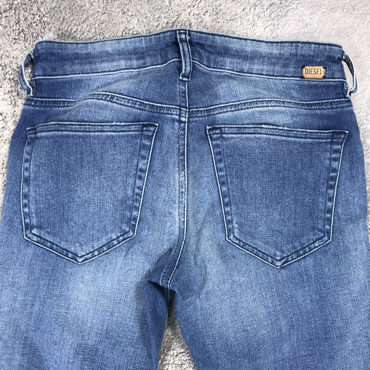 Vintage Vintage Y2K Diesel Distressed Low Rise Baggy Jeans Streetwea Size US 26 / EU 42 - 5 Thumbnail