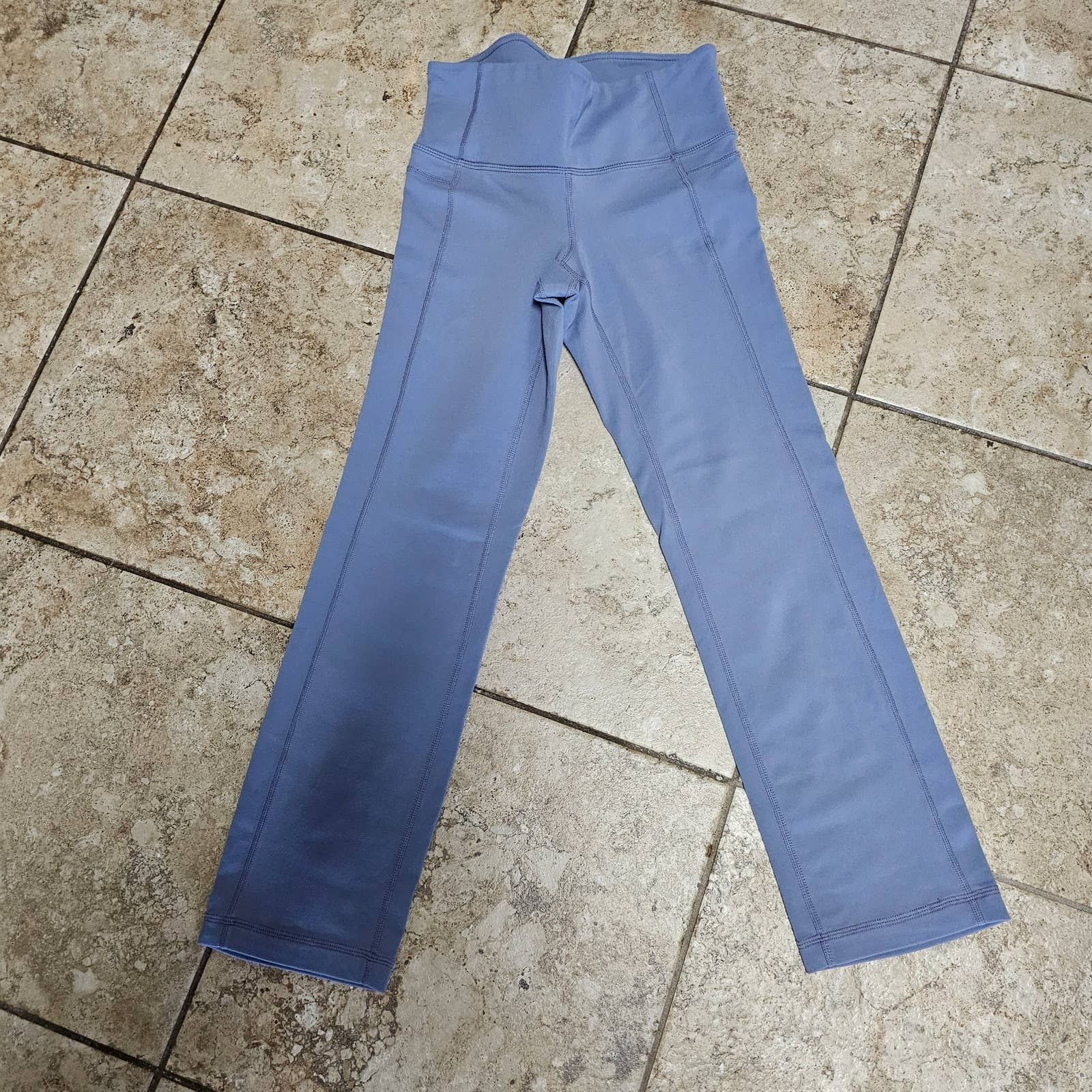 Paige Athleta Crop Leggings Size XS Hidden Inside pocket Size 26" / US 2 / IT 38 - 1 Thumbnail