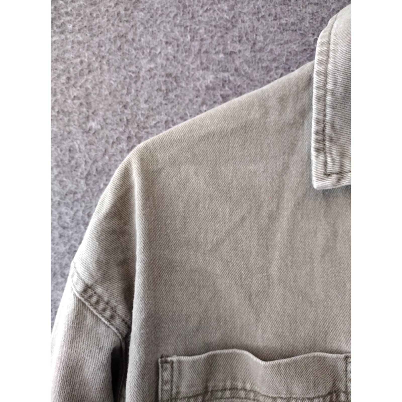Forever 21 FOREVER 21 Button-Up Women's S Shacket Shirt Oversized Beige Khaki Canvas 100% Cotton Long Sleeve Collared Casual Classic 90s Womens Size S / US 4 / IT 40 - 7 Thumbnail
