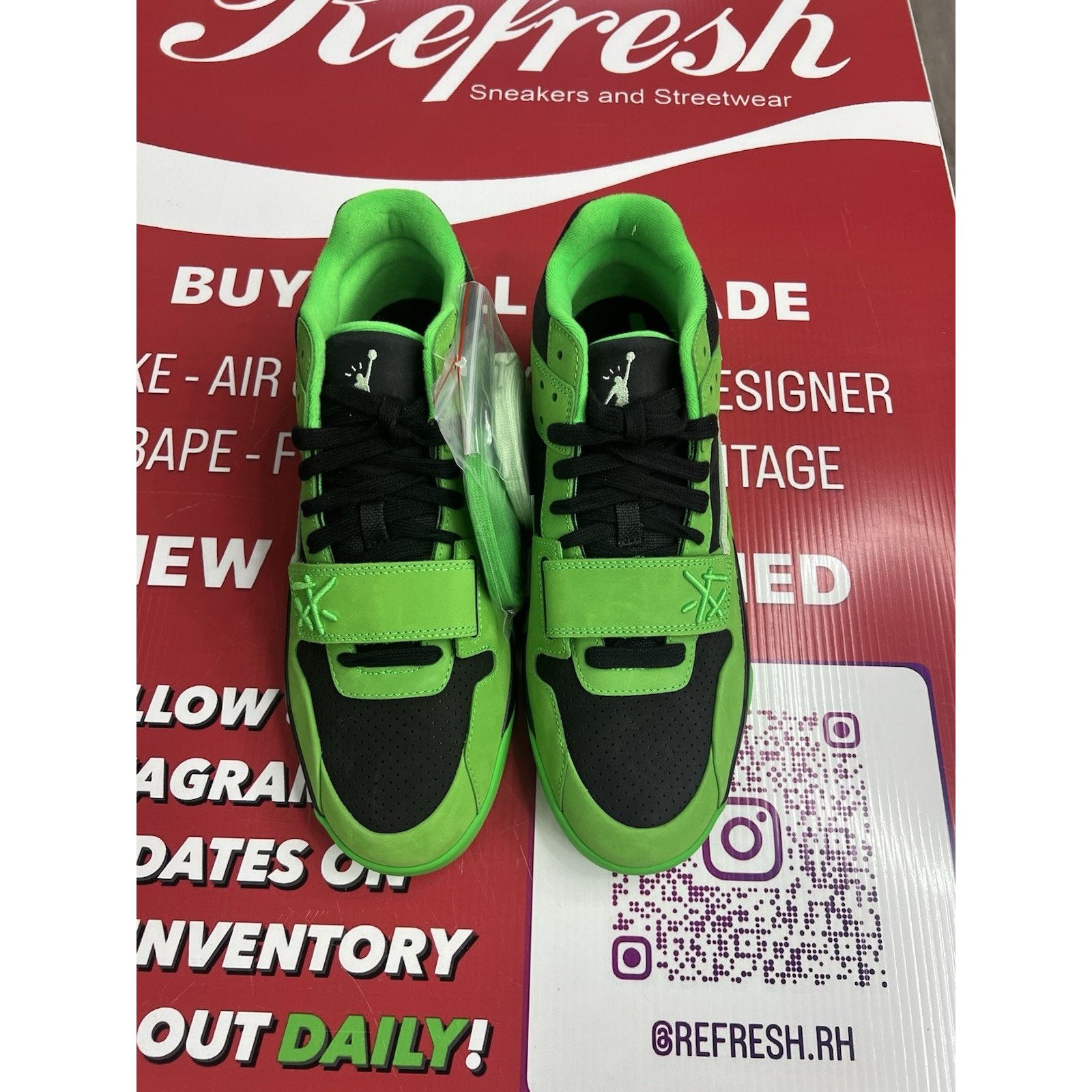 Nike Jump man Jack Green Spark Size 12.5 IM9113-300 Size US 12.5 / EU 45-46 - 4 Thumbnail