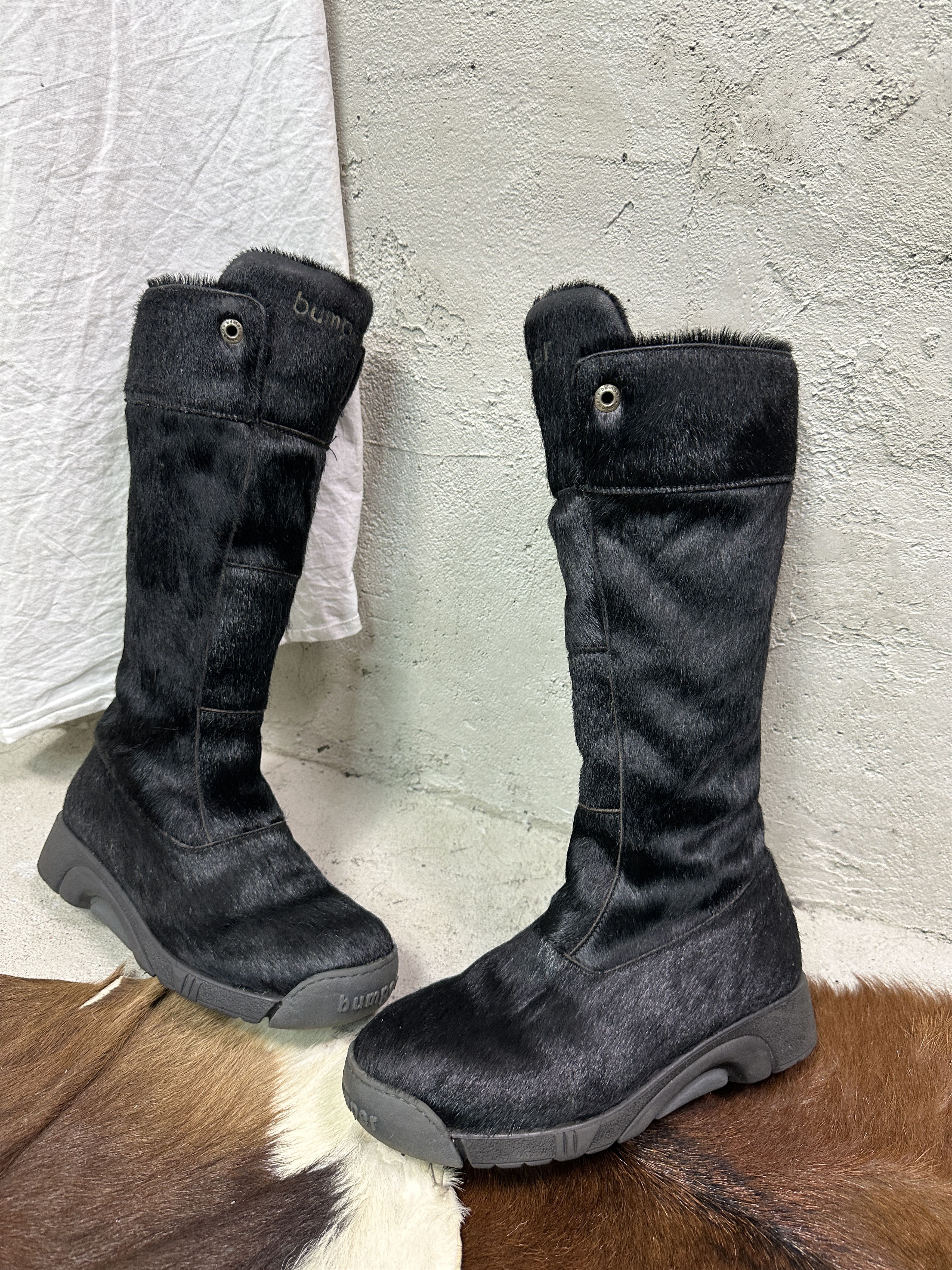 Vintage Vintage Leather Bumper Italian Pony Hair Snow Boots 00s Size US 6 / IT 36 - 1 Thumbnail