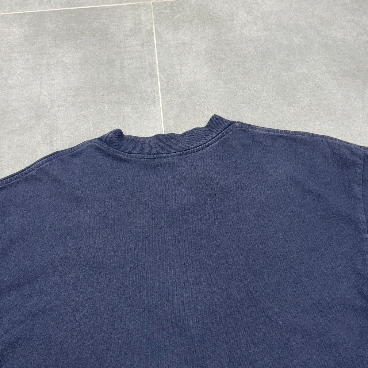 Nike × Vintage Vintage Nike Embroidered Center Logo T-Shirt Size M Size US M / EU 48-50 / 2 - 19 Thumbnail